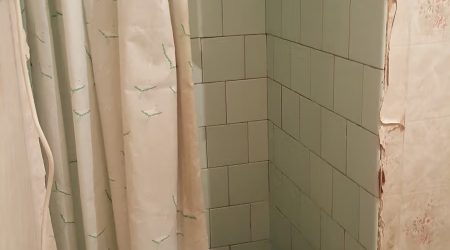 Habitatge a reformar al carrer Llança, L’Hospitalet