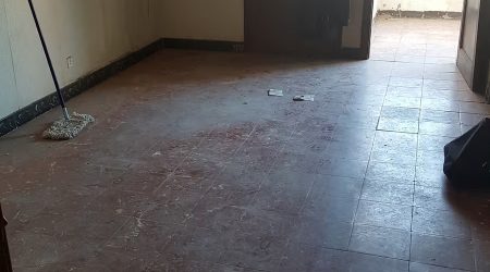 Habitatge a reformar al carrer Llança, L’Hospitalet